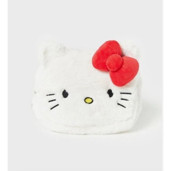 Hello Kitty Plush Cosmetic Bag With Zipper Closure - Picture 4 of 5